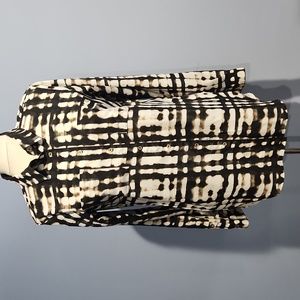 Calvin Klein tunic length patterned button down blouse medium